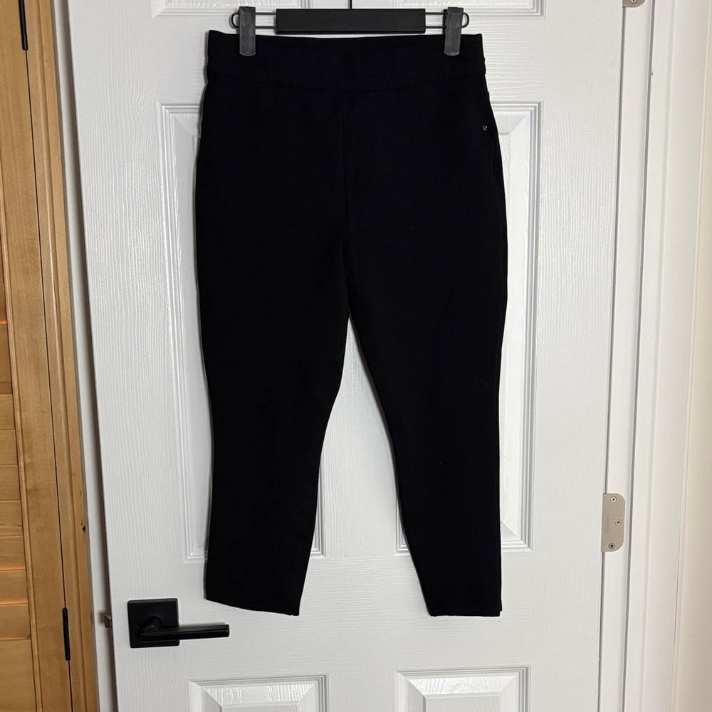 Black Women’s Capri Bottoms